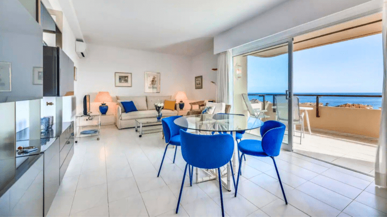 living room of apartment in Guadalmina